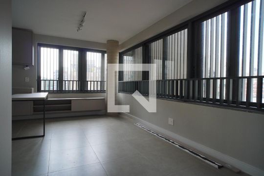 Sala - Quarto de apartamento para alugar com 1 quarto, 30m² em Auxiliadora, Porto Alegre