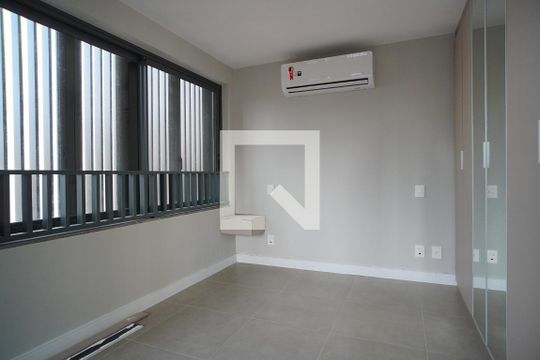 Quarto de apartamento para alugar com 1 quarto, 30m² em Auxiliadora, Porto Alegre