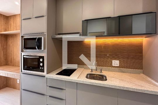 Cozinha de kitnet/studio à venda com 1 quarto, 27m² em Jardim das Acacias, São Paulo