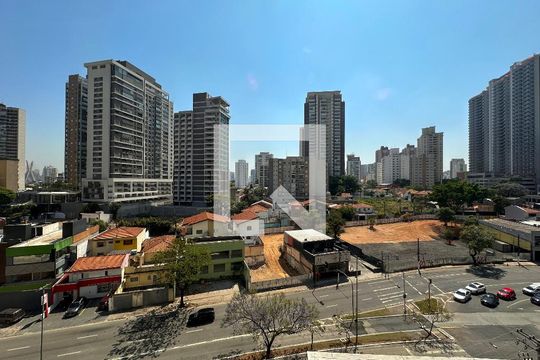 Vista de kitnet/studio à venda com 1 quarto, 27m² em Jardim das Acacias, São Paulo