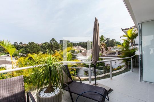 Varanda de casa de condomínio à venda com 4 quartos, 530m² em Alphaville, Santana de Parnaíba
