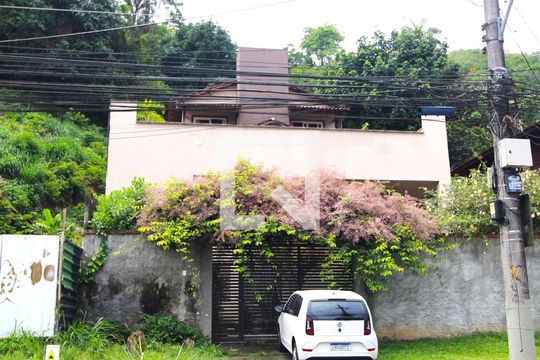 Fachada de casa de condomínio à venda com 4 quartos, 500m² em Anil, Rio de Janeiro