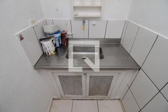 Cozinha de kitnet/studio para alugar com 1 quarto, 25m² em Campos Elíseos, São Paulo