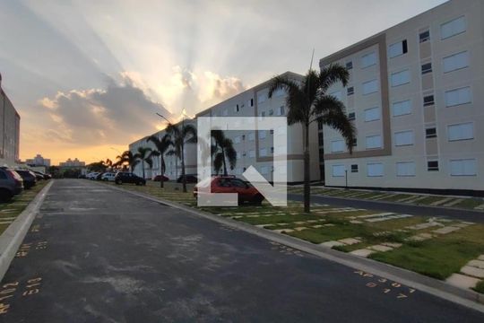 Garagem de apartamento para alugar com 2 quartos, 48m² em Jardim Esmeraldina, Campinas