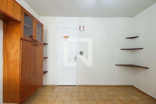 Cozinha de apartamento para alugar com 2 quartos, 60m² em Vila Carrão, São Paulo