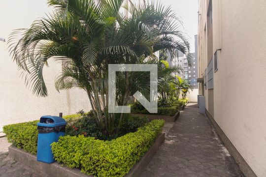 Condomínio de apartamento para alugar com 2 quartos, 60m² em Vila Carrão, São Paulo