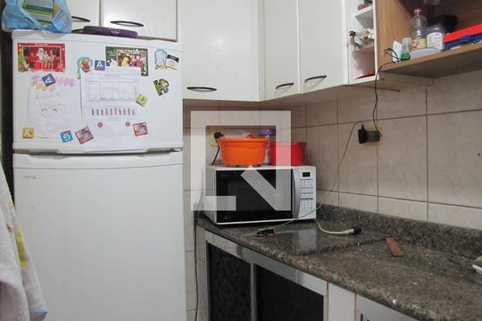 Cozinha de apartamento à venda com 2 quartos, 56m² em Cangaíba, São Paulo