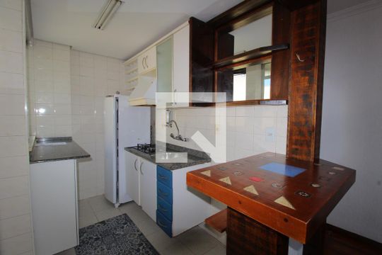 Cozinha de apartamento à venda com 1 quarto, 76m² em Petrópolis, Porto Alegre