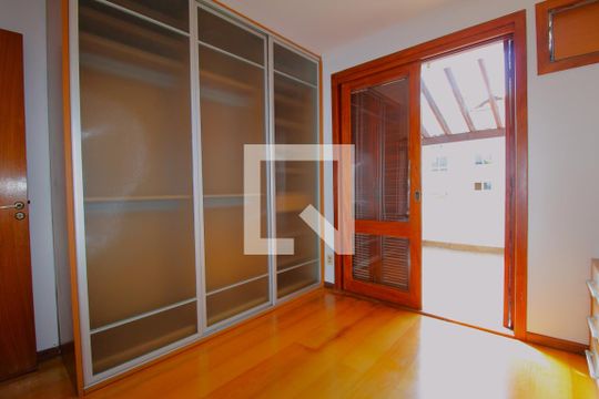 Quarto  de apartamento à venda com 1 quarto, 76m² em Petrópolis, Porto Alegre