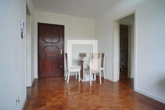 Sala de apartamento à venda com 2 quartos, 55m² em Morro Santana, Porto Alegre