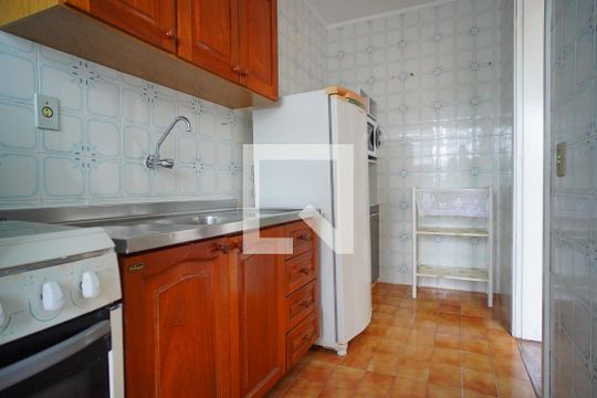 Cozinha de apartamento à venda com 2 quartos, 55m² em Morro Santana, Porto Alegre
