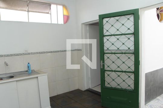 Cozinha de casa para alugar com 3 quartos, 95m² em Camargos, Belo Horizonte