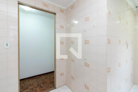 Cozinha de apartamento para alugar com 2 quartos, 48m² em Vila Nova Cachoeirinha, São Paulo
