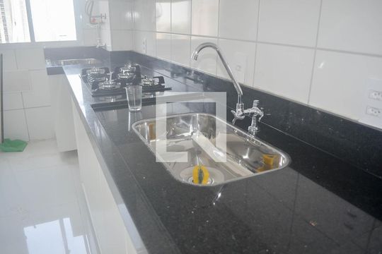 Cozinha de apartamento à venda com 2 quartos, 54m² em Residencial Parque da Fazenda, Campinas