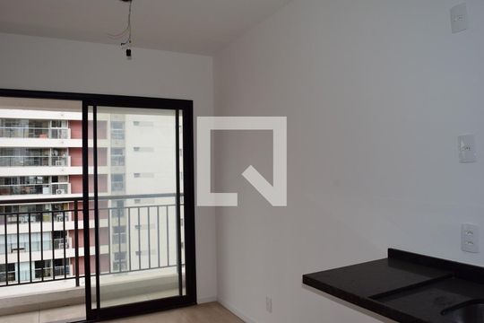 Kitnet/Studio à venda com 1 quarto, 30m² em Sumaré, São Paulo