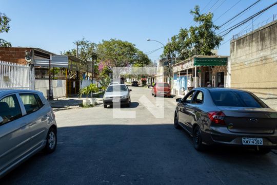 Vista da Rua de apartamento para alugar com 2 quartos, 68m² em Campo Grande, Rio de Janeiro