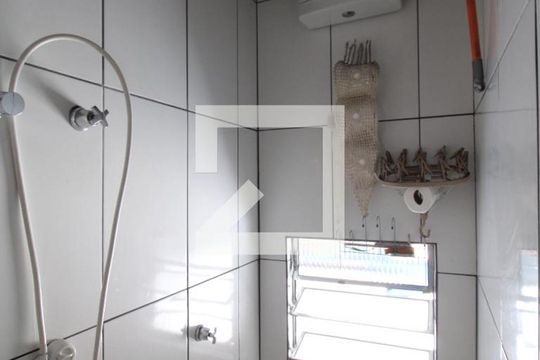 Banheiro da Suíte de casa à venda com 4 quartos, 500m² em Vila Ré, São Paulo