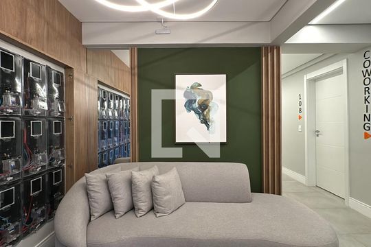Área comum de casa de condomínio para alugar com 1 quarto, 18m² em Vila Izabel, Curitiba