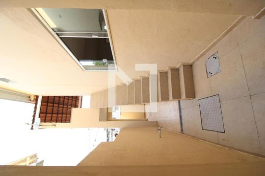 Corredor Lateral de casa de condomínio à venda com 3 quartos, 120m² em Anil, Rio de Janeiro
