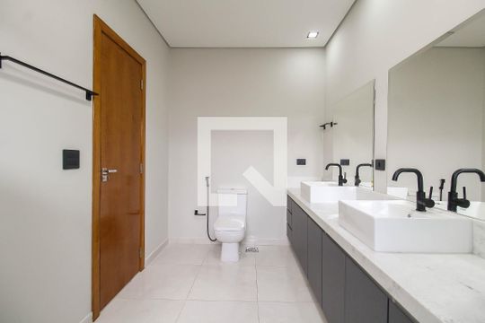 Banheiro da  Suíte 3 de casa para alugar com 3 quartos, 175m² em Vila Gomes Cardim, São Paulo