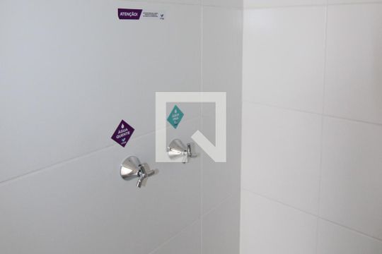 Banheiro de apartamento para alugar com 2 quartos, 43m² em Jardim Pirituba, São Paulo