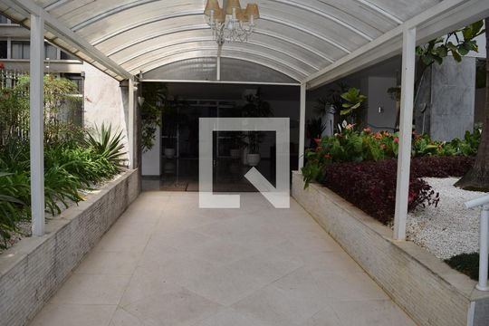 Área comum de apartamento para alugar com 2 quartos, 66m² em Cerqueira César, São Paulo