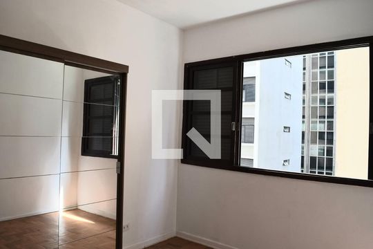 Quarto 1 de apartamento para alugar com 2 quartos, 66m² em Cerqueira César, São Paulo