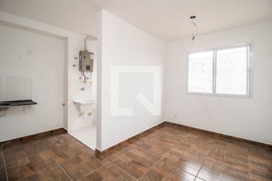 Sala de apartamento para alugar com 2 quartos, 47m² em Cidade Patriarca, São Paulo