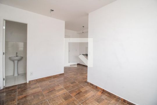 Sala de apartamento para alugar com 2 quartos, 47m² em Cidade Patriarca, São Paulo