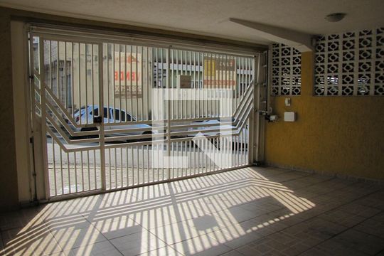 Garagem de casa à venda com 3 quartos, 230m² em Vila Constança, São Paulo