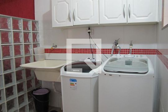 Área de Serviço de casa à venda com 3 quartos, 230m² em Vila Constança, São Paulo