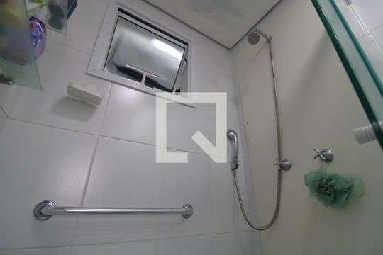 Chuveiro banheiro comum de apartamento à venda com 3 quartos, 70m² em Cidade Ademar, São Paulo
