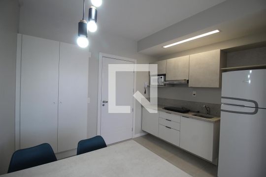 Sala/Cozinha de apartamento à venda com 1 quarto, 38m² em Marechal Rondon, Canoas