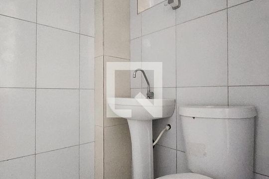 Banheiro do Quarto 2 de casa para alugar com 2 quartos, 60m² em Nazaré, Salvador