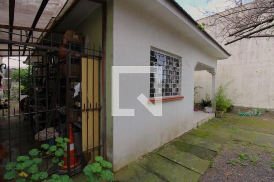 Pátio  de casa à venda com 1 quarto, 100m² em Passo das Pedras, Porto Alegre