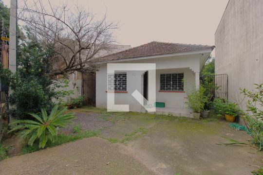 Pátio  de casa à venda com 1 quarto, 100m² em Passo das Pedras, Porto Alegre