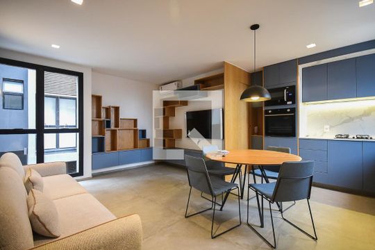 Casa de Condomínio para alugar com 2 quartos, 147m² em Real Parque, São Paulo
