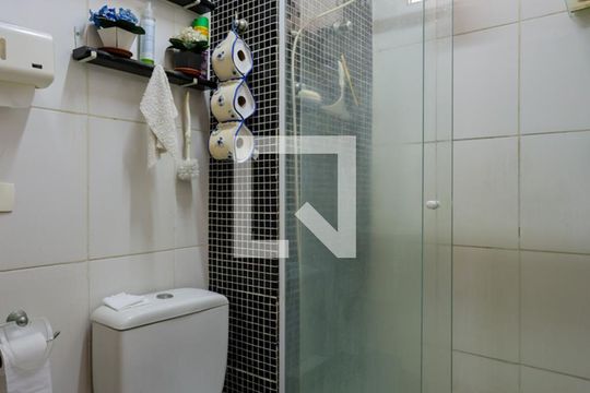 Banheiro de apartamento à venda com 2 quartos, 43m² em Lauzane Paulista, São Paulo
