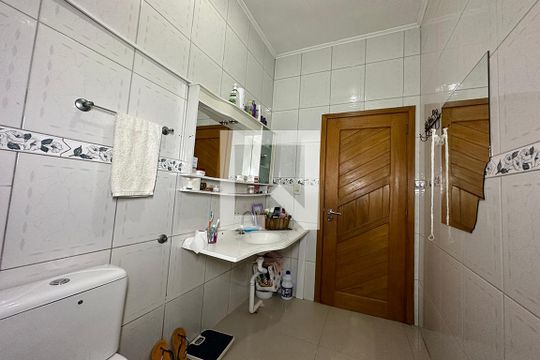 Banheiro da Suíte de casa à venda com 3 quartos, 386m² em Campestre, São Leopoldo
