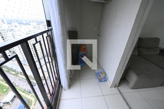 varanda de apartamento à venda com 2 quartos, 55m² em Parque Oeste Industrial, Goiânia