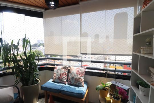 Sacada de apartamento à venda com 3 quartos, 84m² em Tatuapé, São Paulo