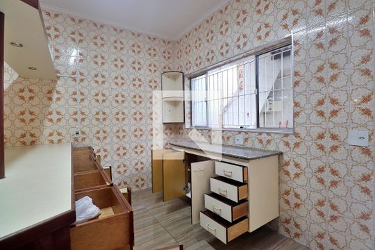 Cozinha de casa à venda com 2 quartos, 125m² em Vila Curuca, Santo André