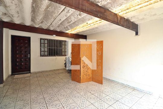 Garagem de casa à venda com 2 quartos, 125m² em Vila Curuca, Santo André