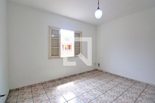 Quarto 2 de casa à venda com 2 quartos, 125m² em Vila Curuca, Santo André