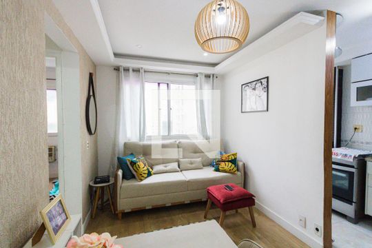 Sala de apartamento para alugar com 2 quartos, 50m² em Jacarepaguá, Rio de Janeiro
