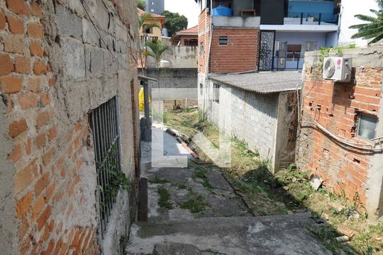 Entrada Casas de Baixo de casa à venda com 7 quartos, 390m² em Vila Pereira Cerca, São Paulo