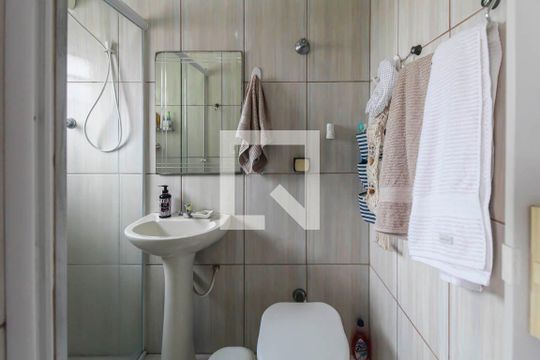 Banheiro da Suíte 1 de casa à venda com 5 quartos, 271m² em Jardim Angela (zona Leste), São Paulo