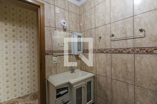 casa 2 - Banheiro 2 de casa à venda com 5 quartos, 271m² em Jardim Angela (zona Leste), São Paulo