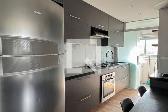 Cozinha de apartamento para alugar com 1 quarto, 45m² em Moema, São Paulo