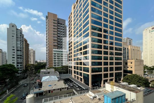 Vista de apartamento para alugar com 1 quarto, 45m² em Moema, São Paulo